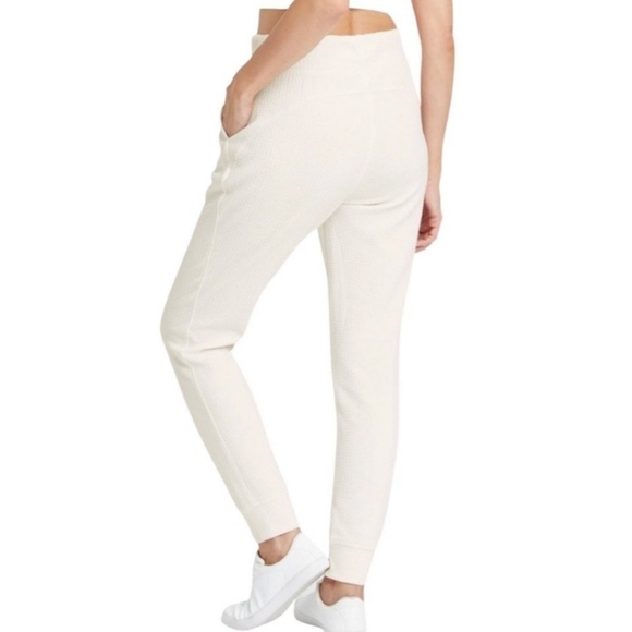 All in Motion Textured High Rise Joggers White Size S - Picture 2 of 13